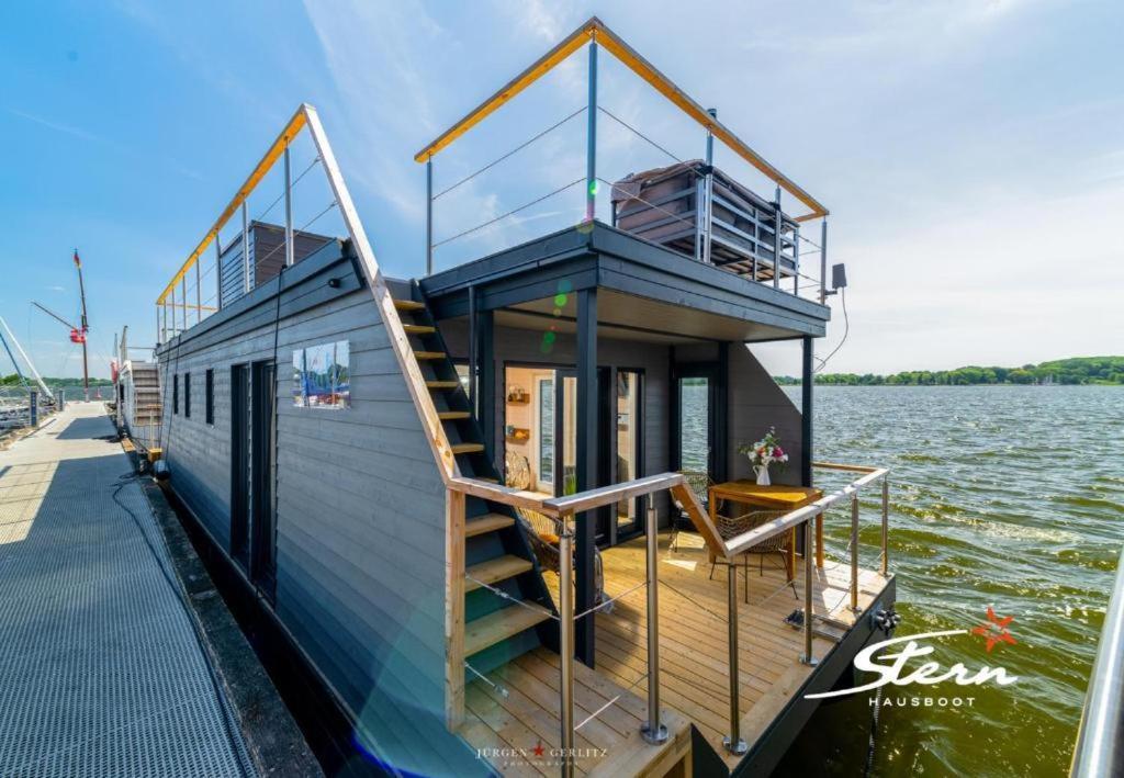 Hausboot Gluecksmomente Mit Dachterrasse In Schleswig Am Ostseefjord Schlei Extérieur photo